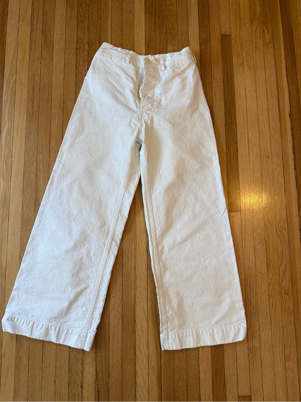 Kamm’s in Salt White